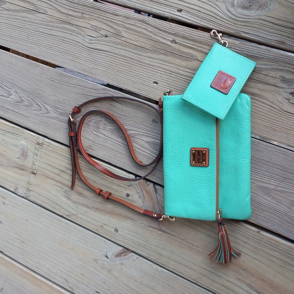 🚫❌️SOLD! Dooney & Bourke Jade Pebble Leather Foldover Zip Flap Crossbody Wallet